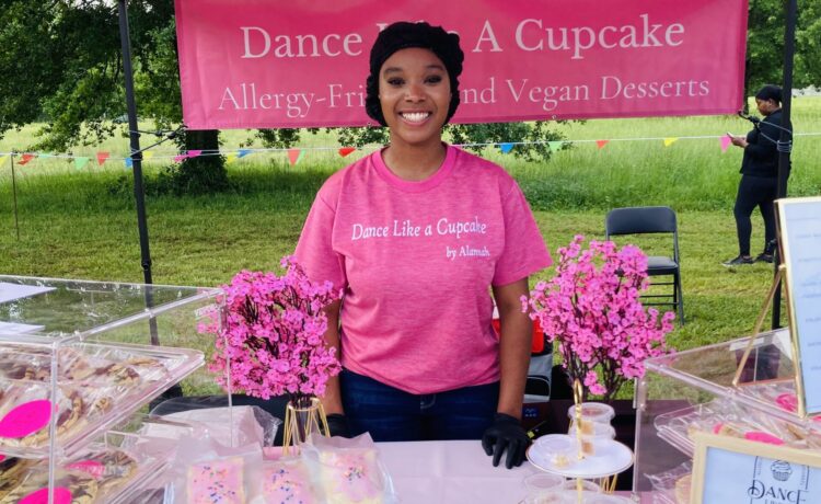 Alannah is the owner of Dance Like a Cupcake and specializes in baking vegan treats. She has built up an amazing business and social media presence!