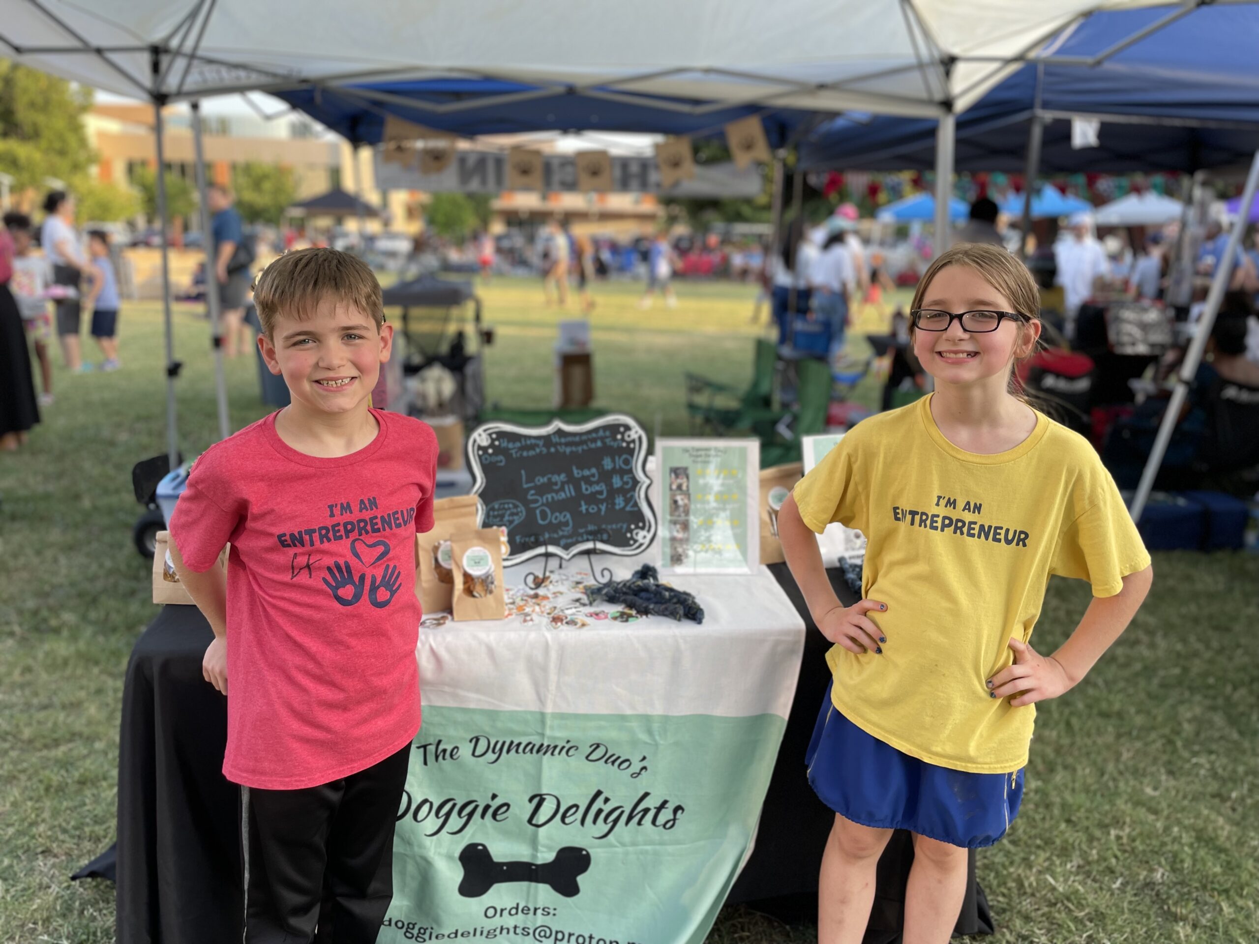 The Dynamic Duo’s Doggie Delights Meet 11-year-old Annalisa and 9-year-old Daniel, owners of The Dynamic Duo’s Doggie Delights!