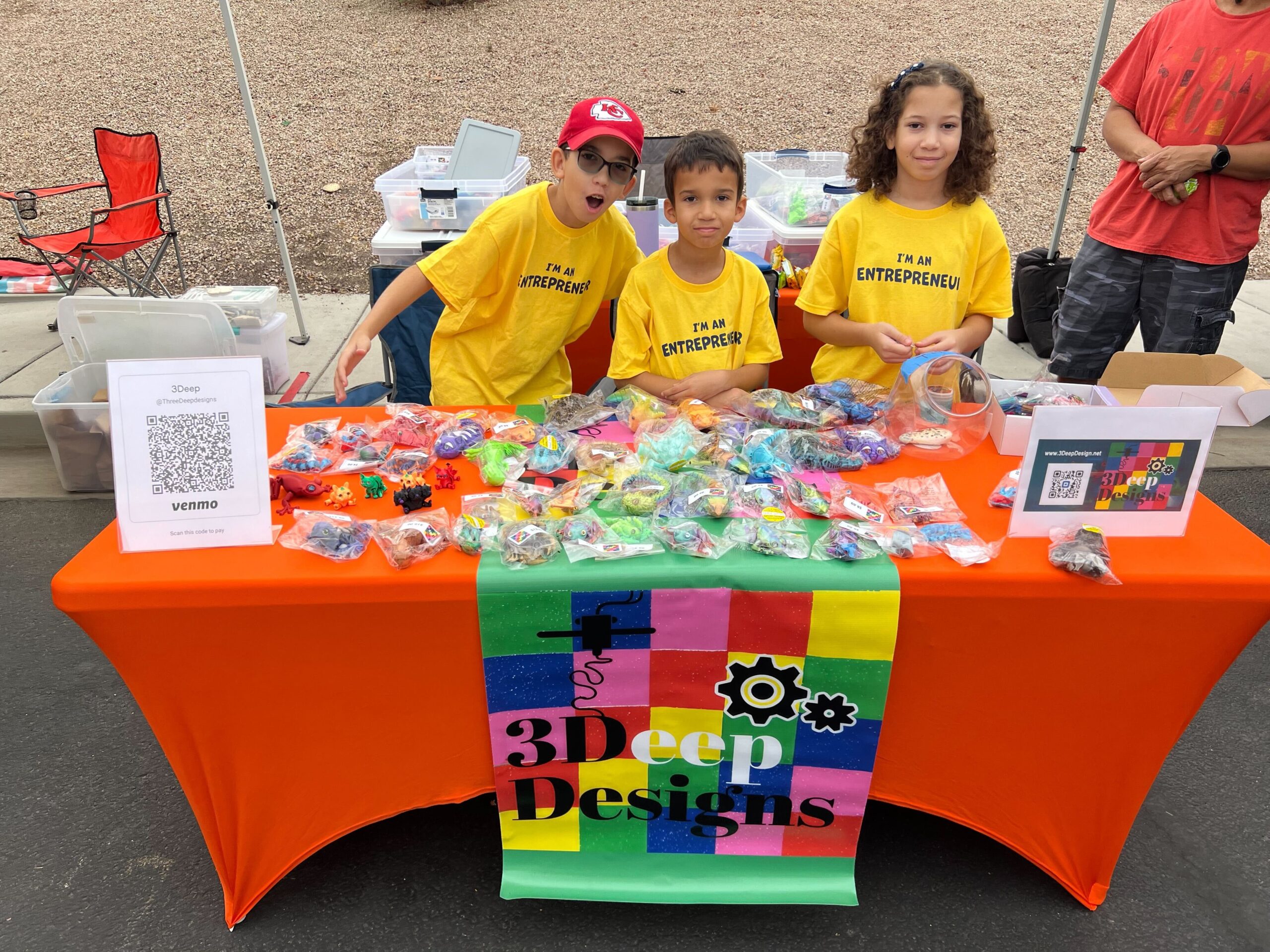 3Deep Designs We met Aiden (12), Maleia (9), and Parker (8) in Phoenix, Arizona last year and were so excited to chat with them!