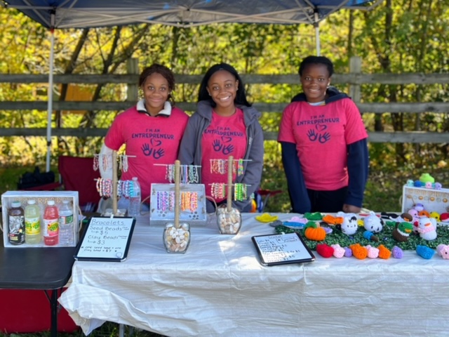 More Than Just Lemonade is a sibling-run business features the talents of Kourtnee Marie, D-Aleczandria, Crissondra-Lee, LaiTon, and A’Driann—a hard-working team bringing crochet, jewelry, and refreshing beverages to life!